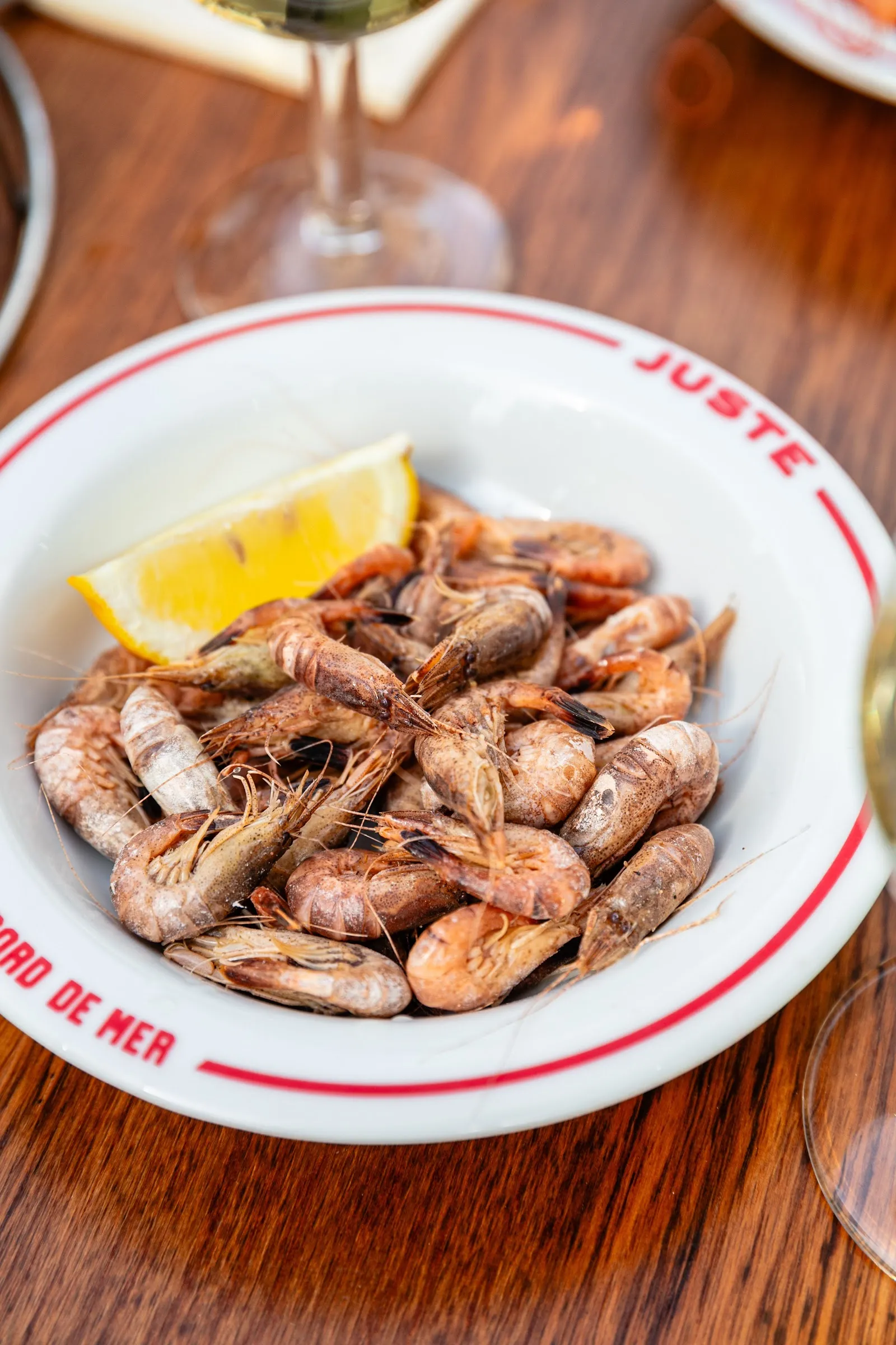 Photo de JUSTE Table de bord de mer