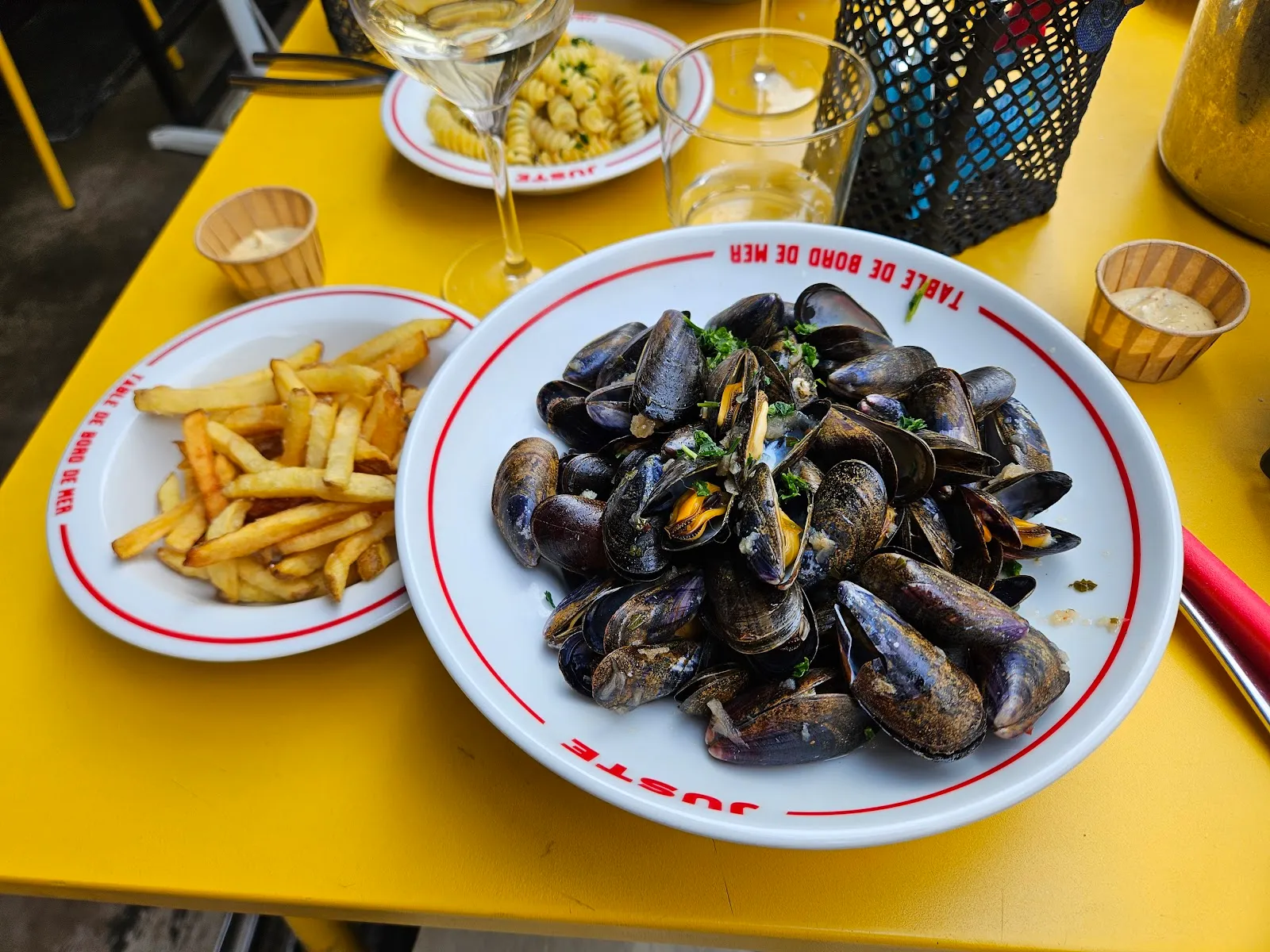 Photo de JUSTE Table de bord de mer