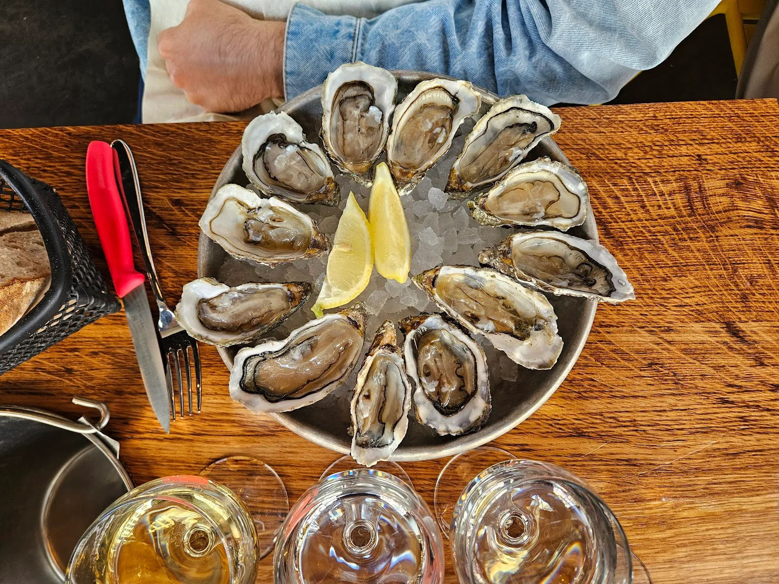 Photo de JUSTE Table de bord de mer