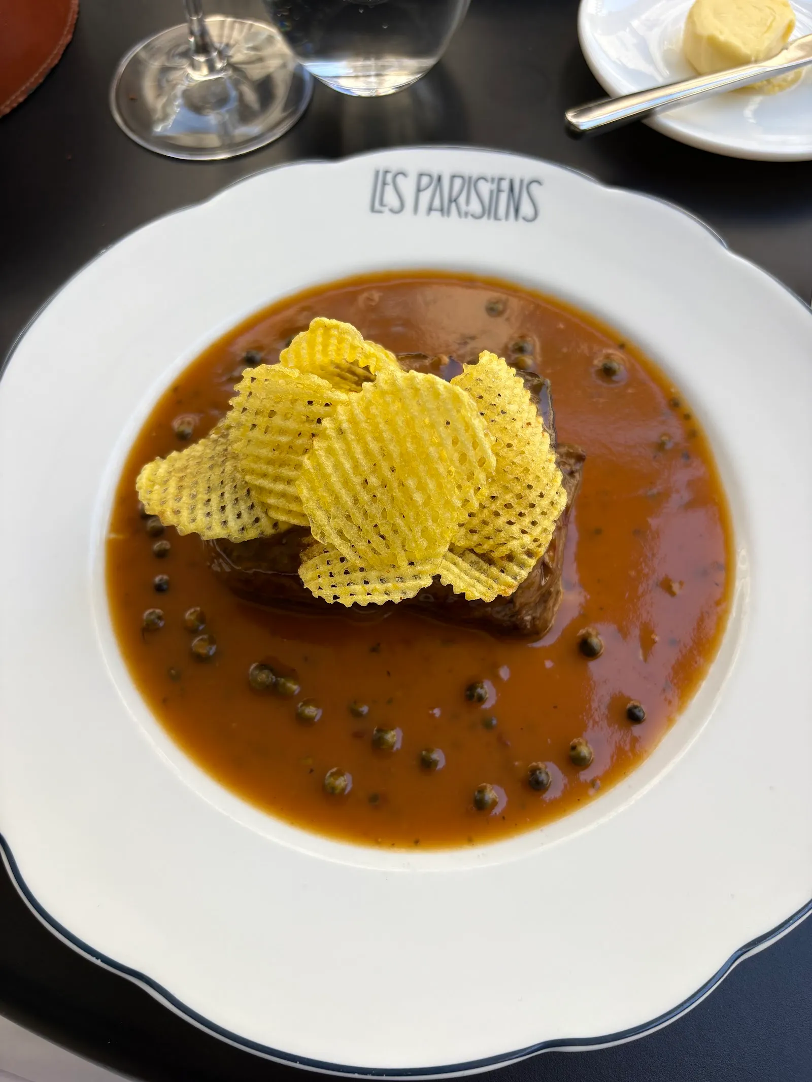 Photo de Les Parisiens Restaurant by Thibault Sombardier