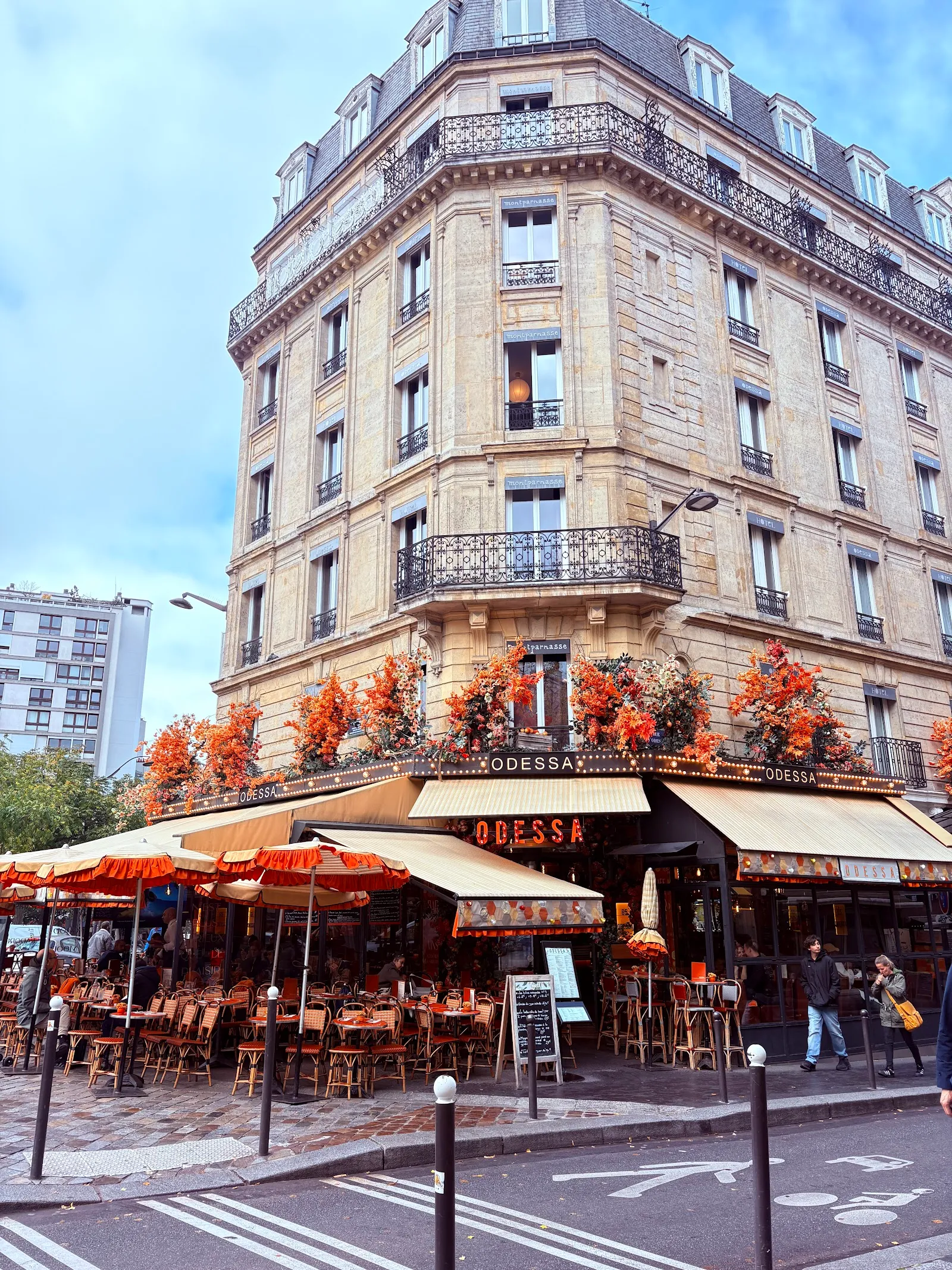 Photo de Café Odessa - Brasserie parisienne tendance