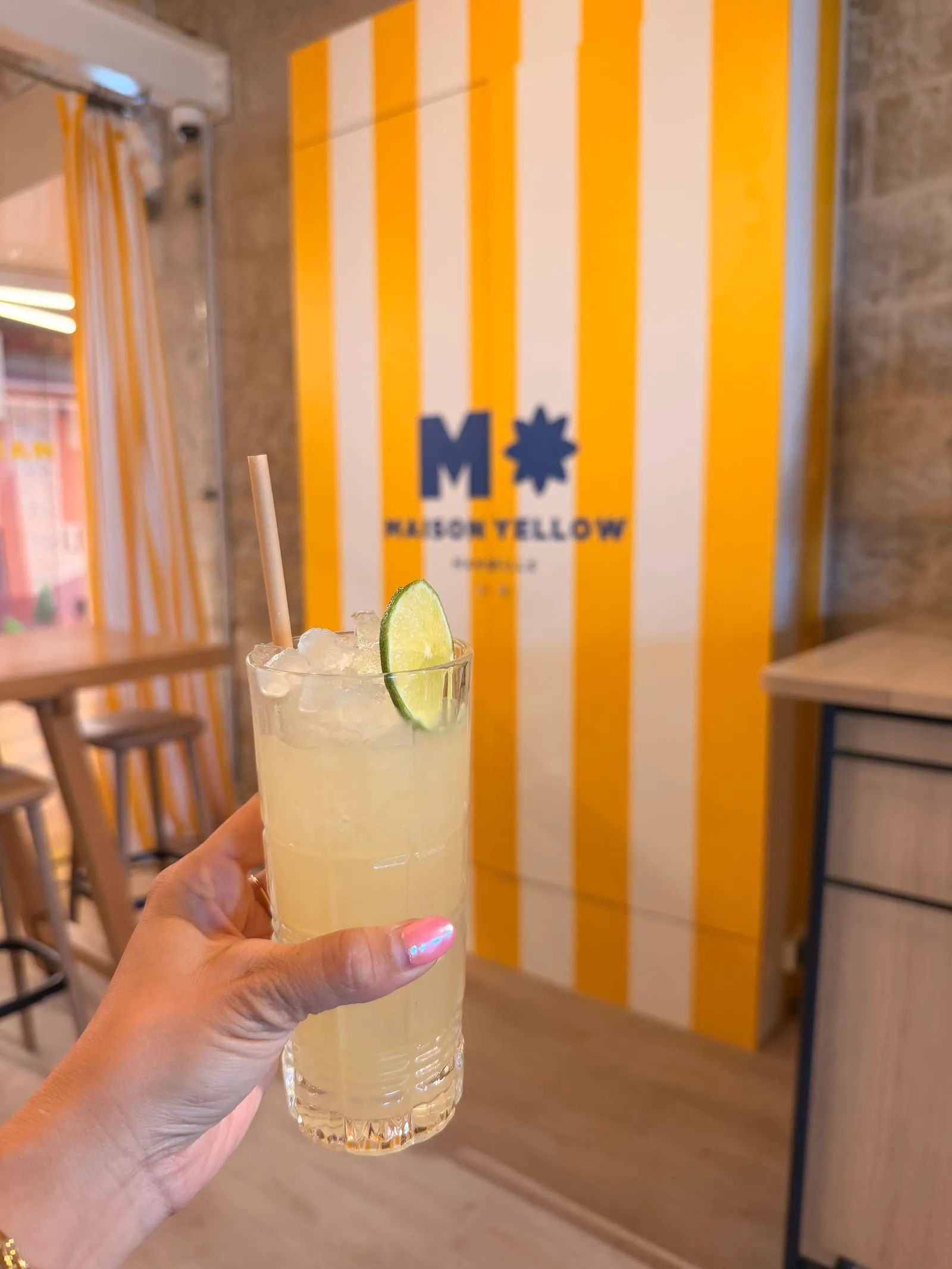 Photo de Maison Yellow - Restaurant & Bar
